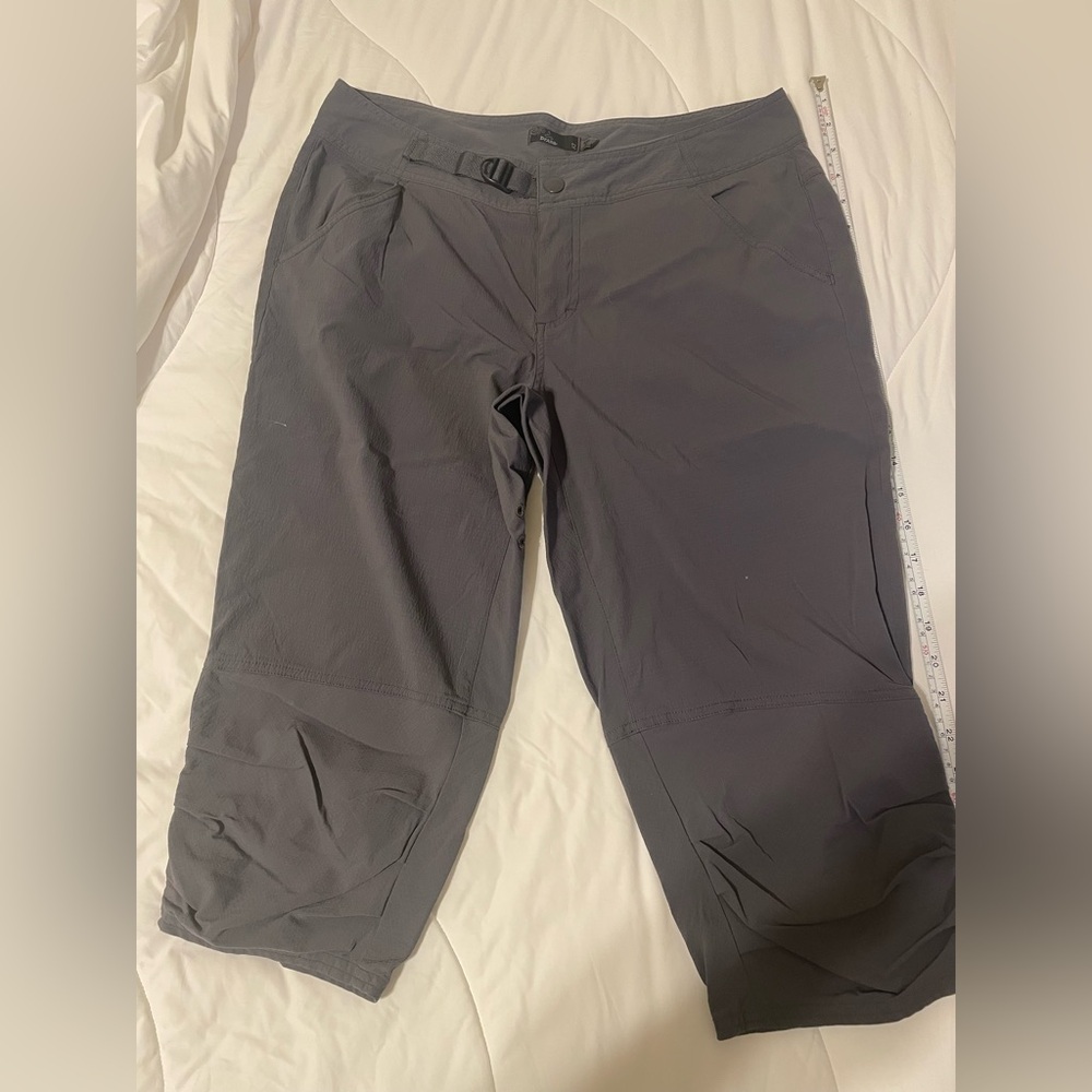 Prana Women's Size 12 Black Capri Pants